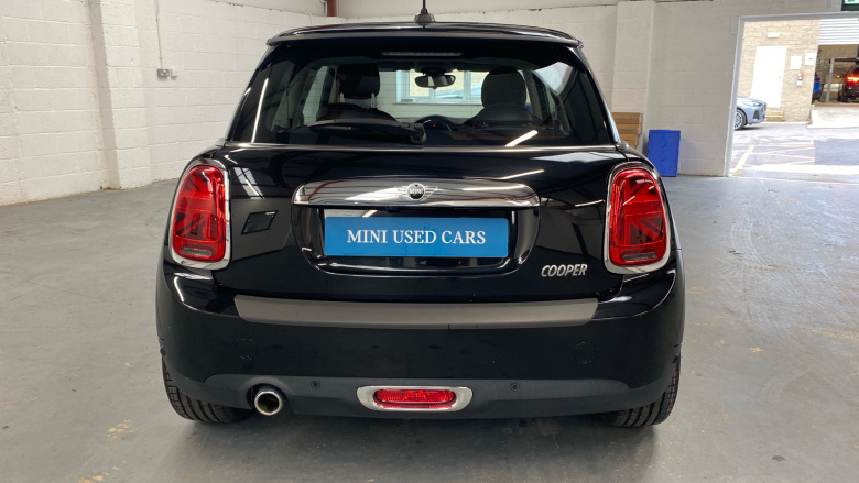 MINI Hatchback 1.5 Cooper Exclusive II 3dr Petrol Hatchback